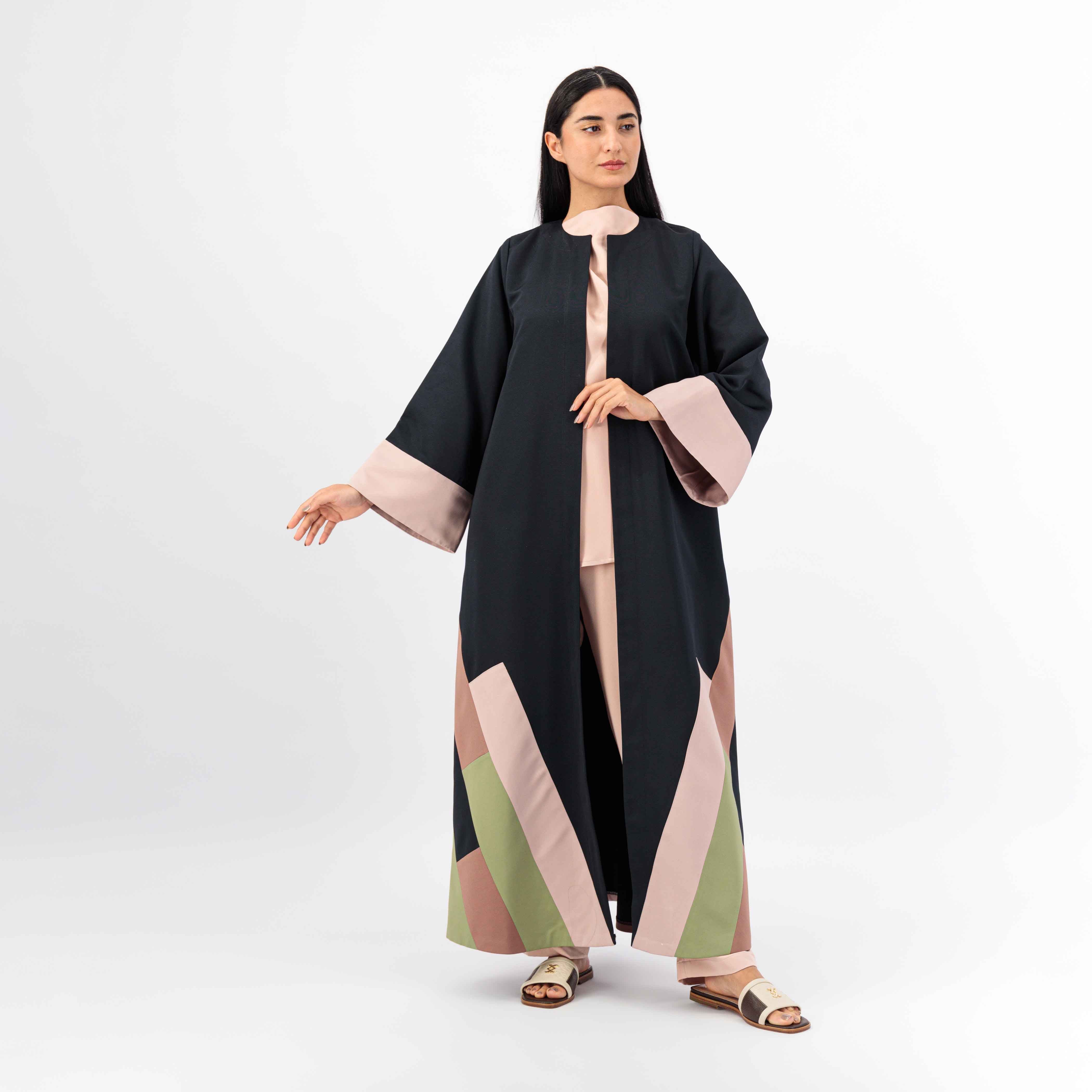 BLACK WOVEN FABRIC ABAYA WITH PATCH IN BOTH SIDE