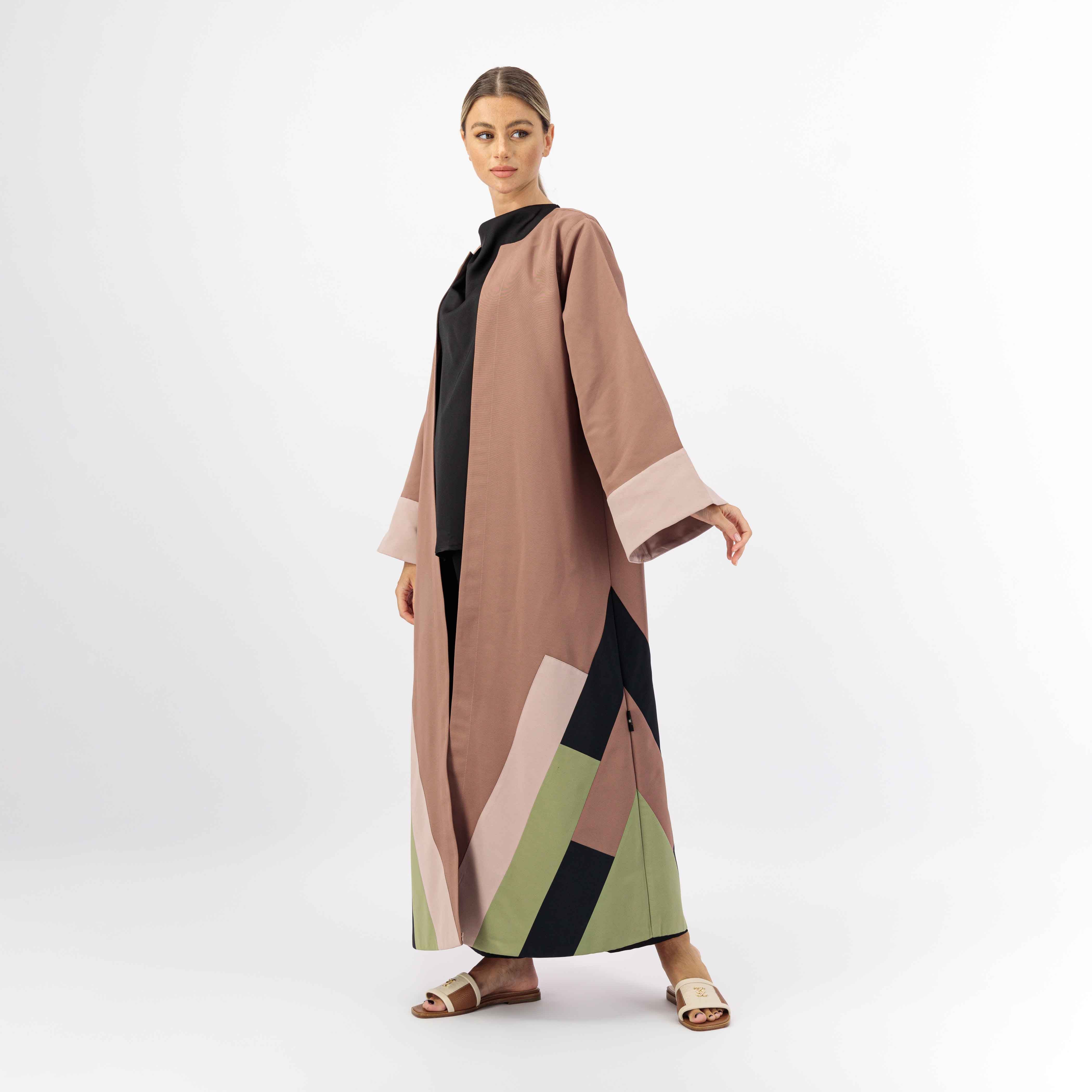 BLACK WOVEN FABRIC ABAYA WITH PATCH IN BOTH SIDE