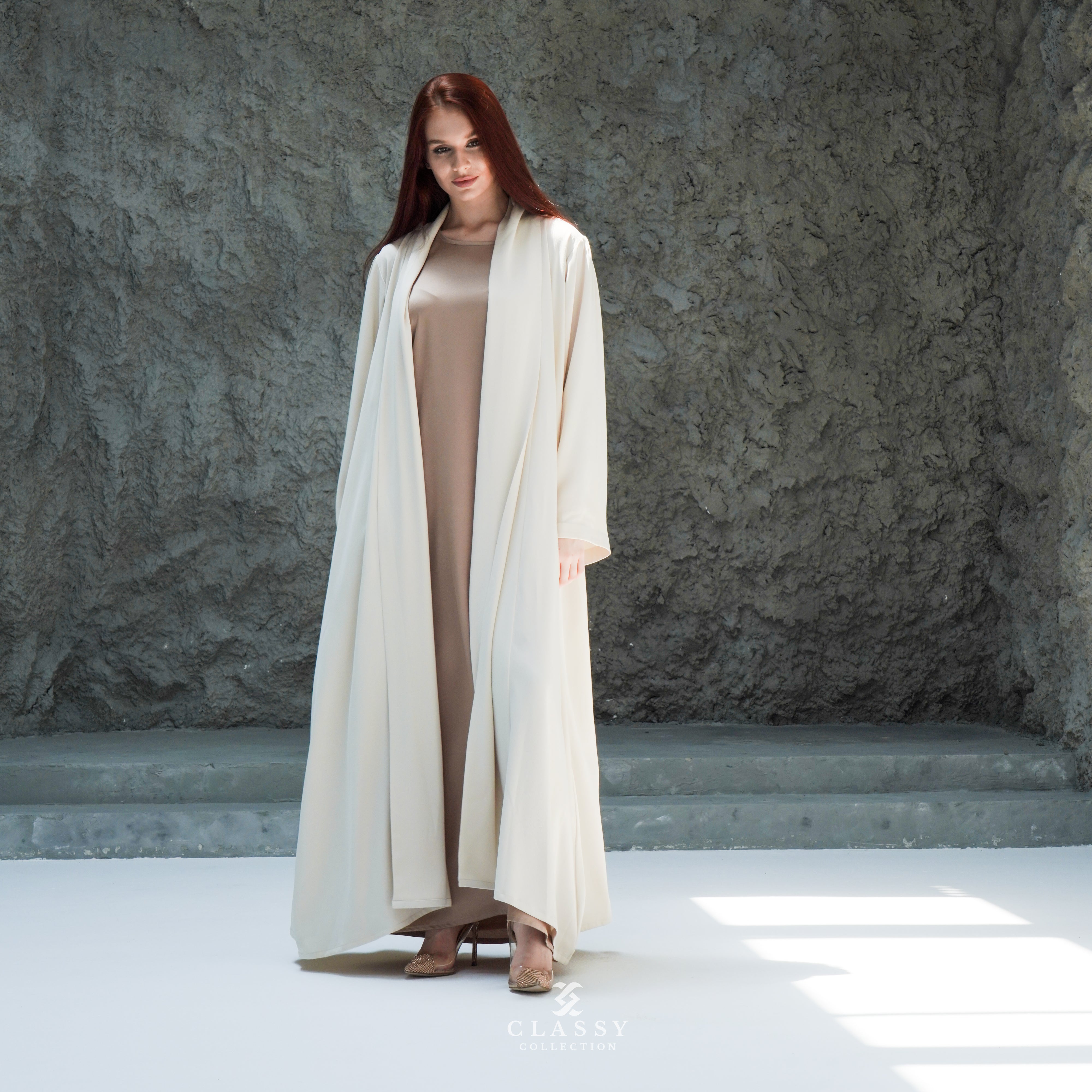 CREPE FABRIC ABAYA WITH SPECIAL BACK CUT-Plates004