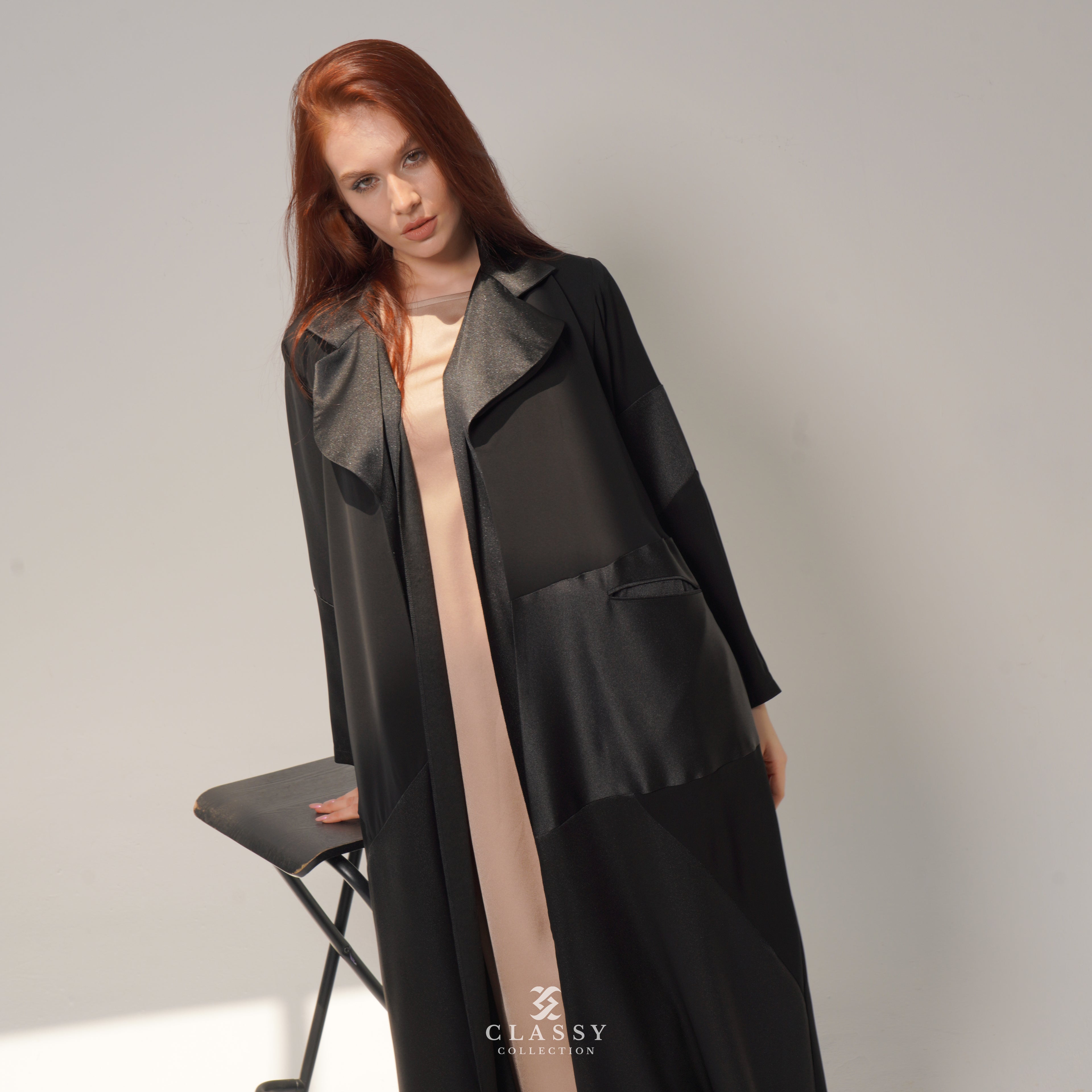 BLACK ABAYA WITH BATCH BLACK